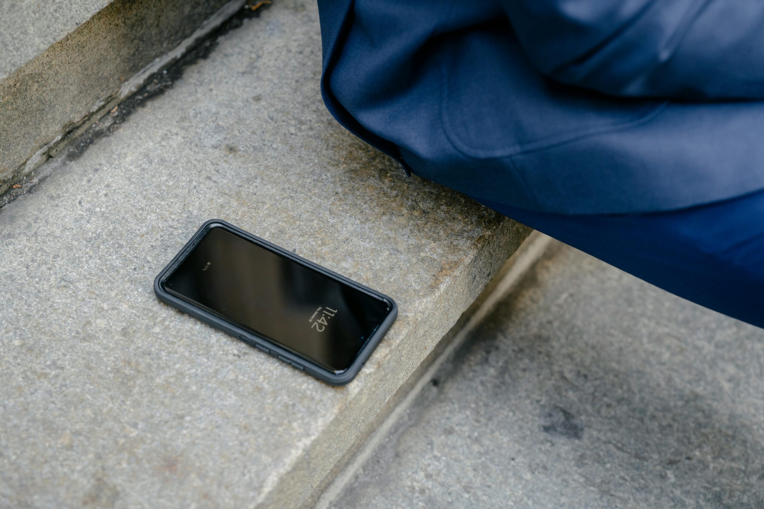 O Que Fazer ao Perder ou Ter o Celular Roubado